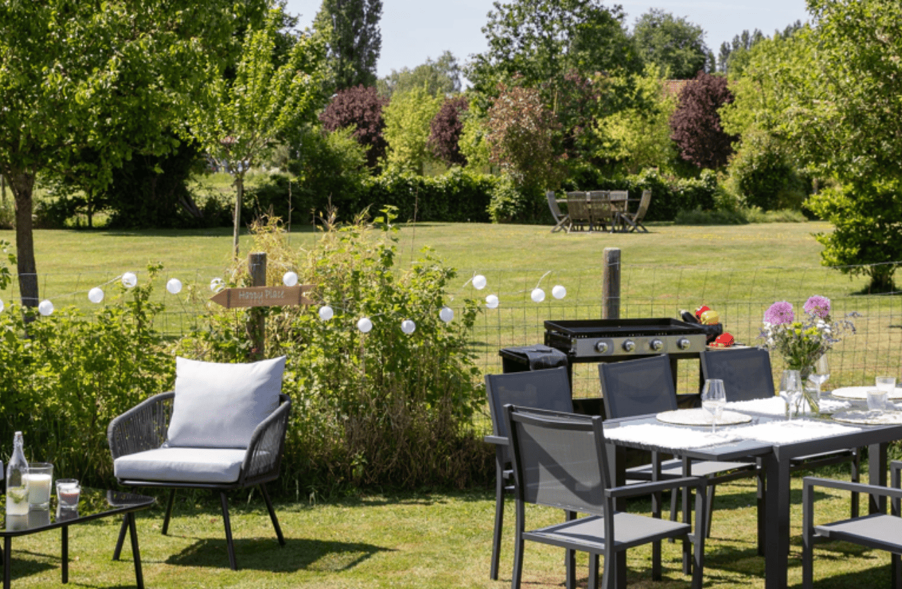 Quels accessoires pour un salon de jardin