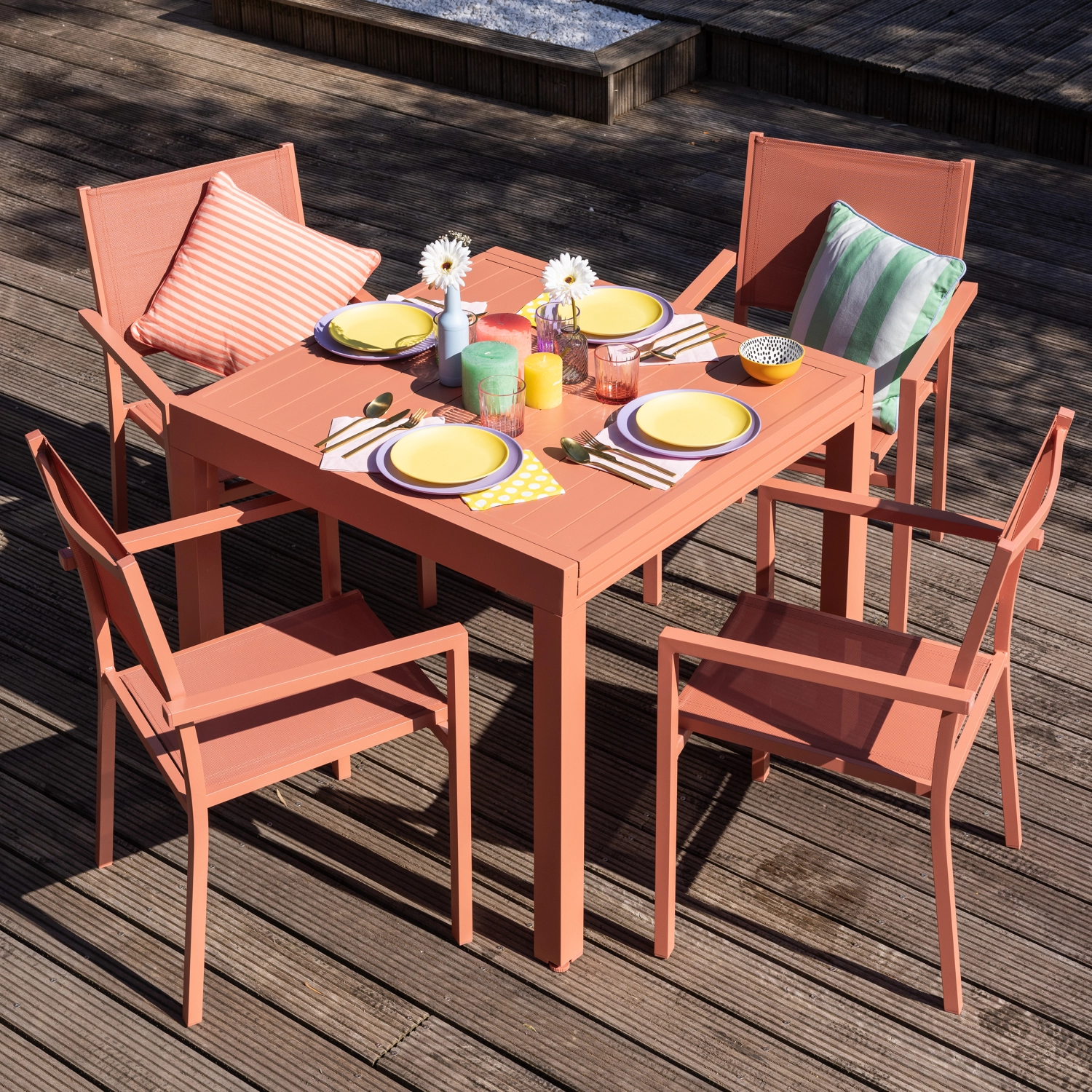 Salon de jardin VENEZIA extensible 90/180 en textilène terracotta 8 places - aluminium terracotta