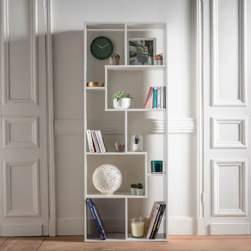 Weißes Bücherregal