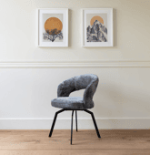 Chaise en chenille grise