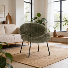 Fauteuil en fausse fourrure...