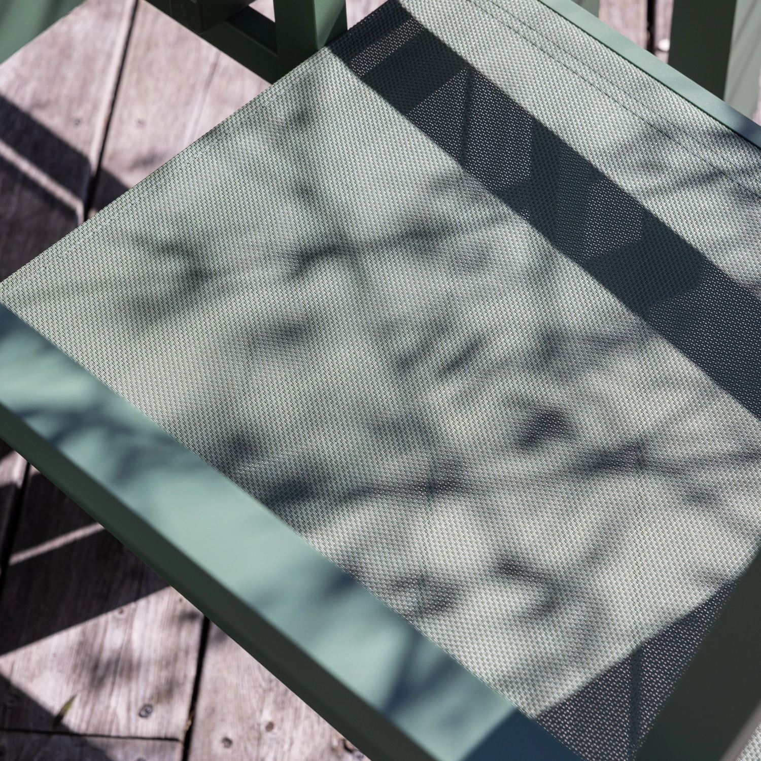 Salon de jardin BARI en textilène vert sauge 8 places - aluminium vert sauge