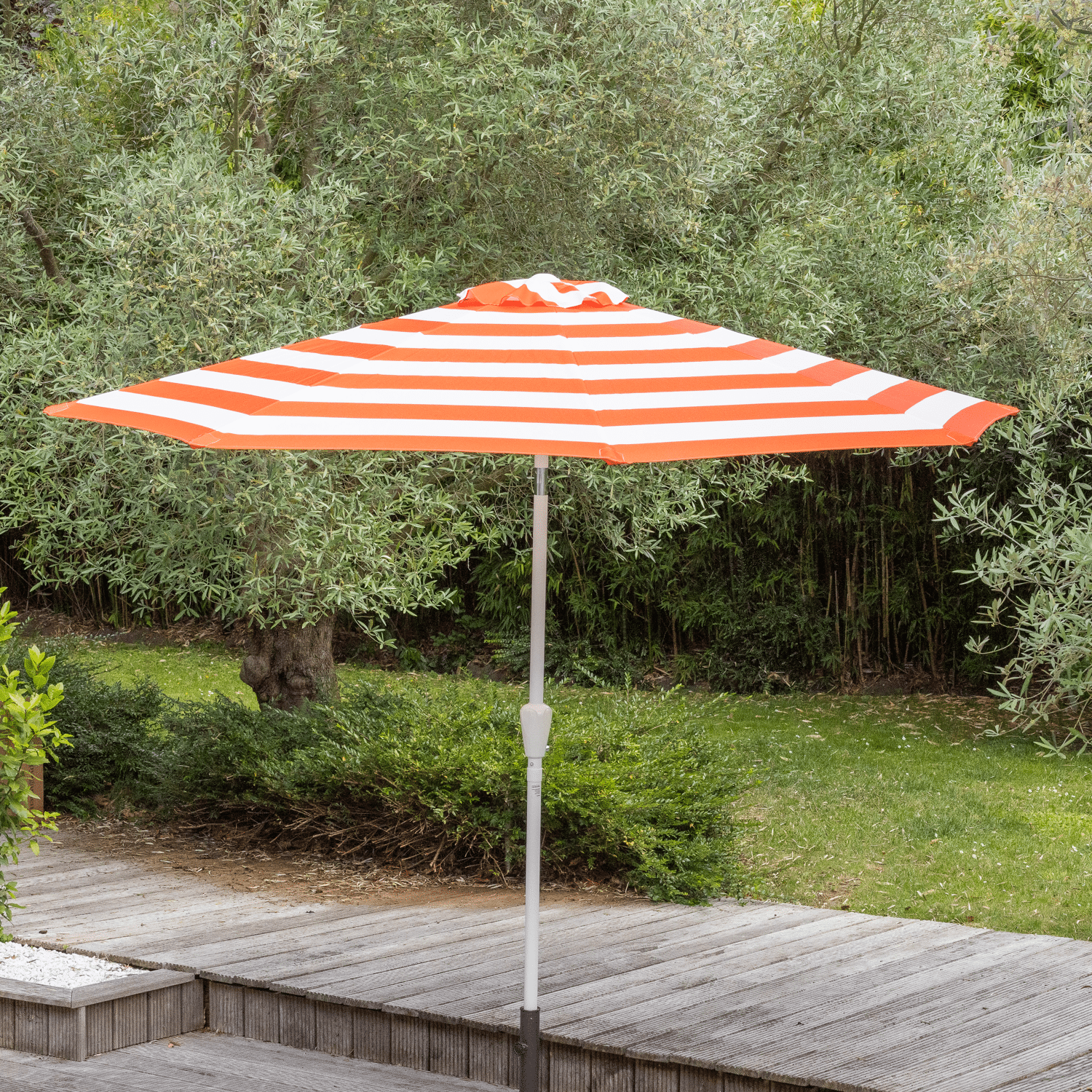Parasol droit BANDOL rond 2,70m de diamètre à rayures orange