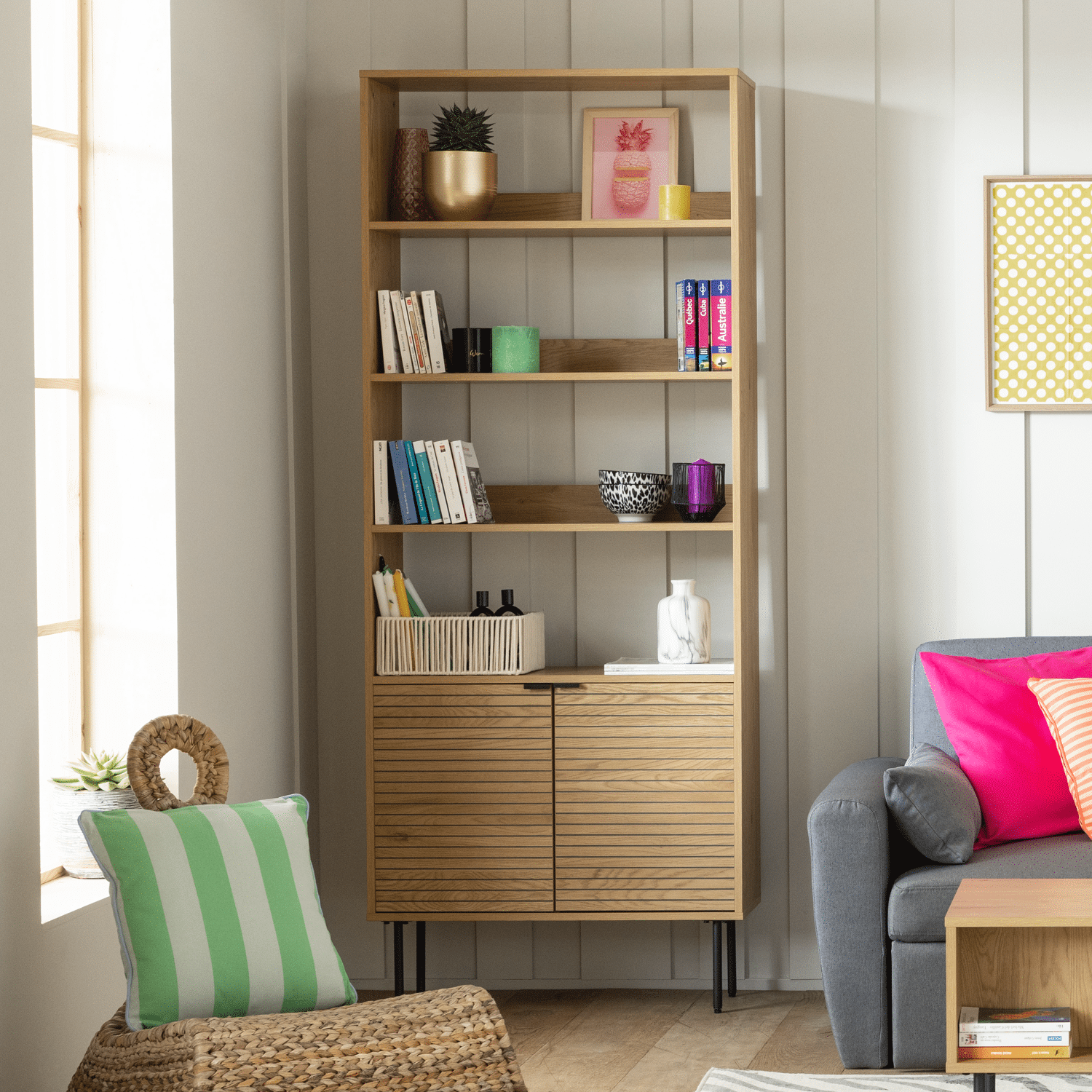 Bibliothèque en bois 4 étagères et 2 portes STINNA