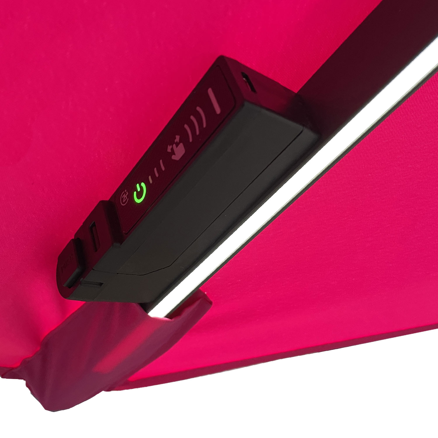 Parasol déporté MOLOKAI carré LED 3x3m fuchsia + housse