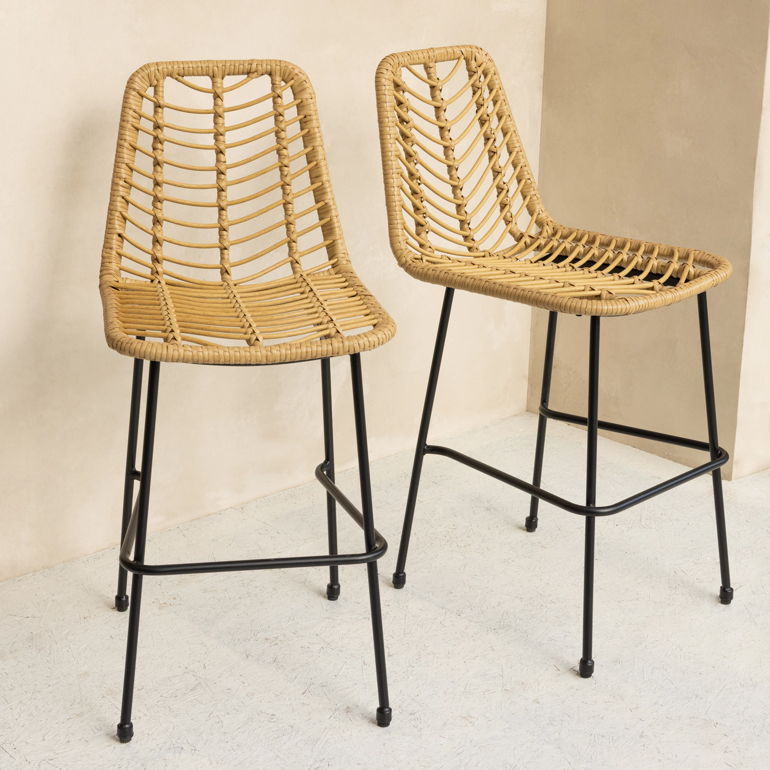 2er-Set Barhocker aus synthetischem Rattan OKA