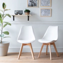 Set van 2 witte NORA Scandinavische stoelen met kussen