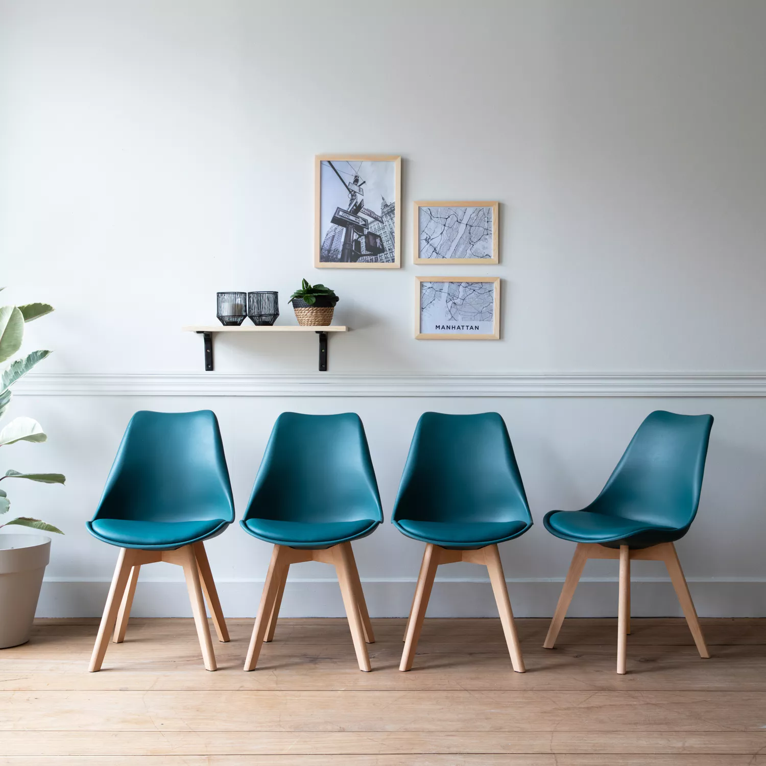 Conjunto de 4 cadeiras escandinavas azuis NORA com almofada