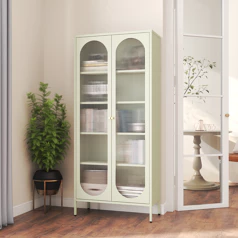 Armoire en métal vert...