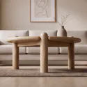 Mesa de centro redonda em madeira maciça de mangueira de tom claro