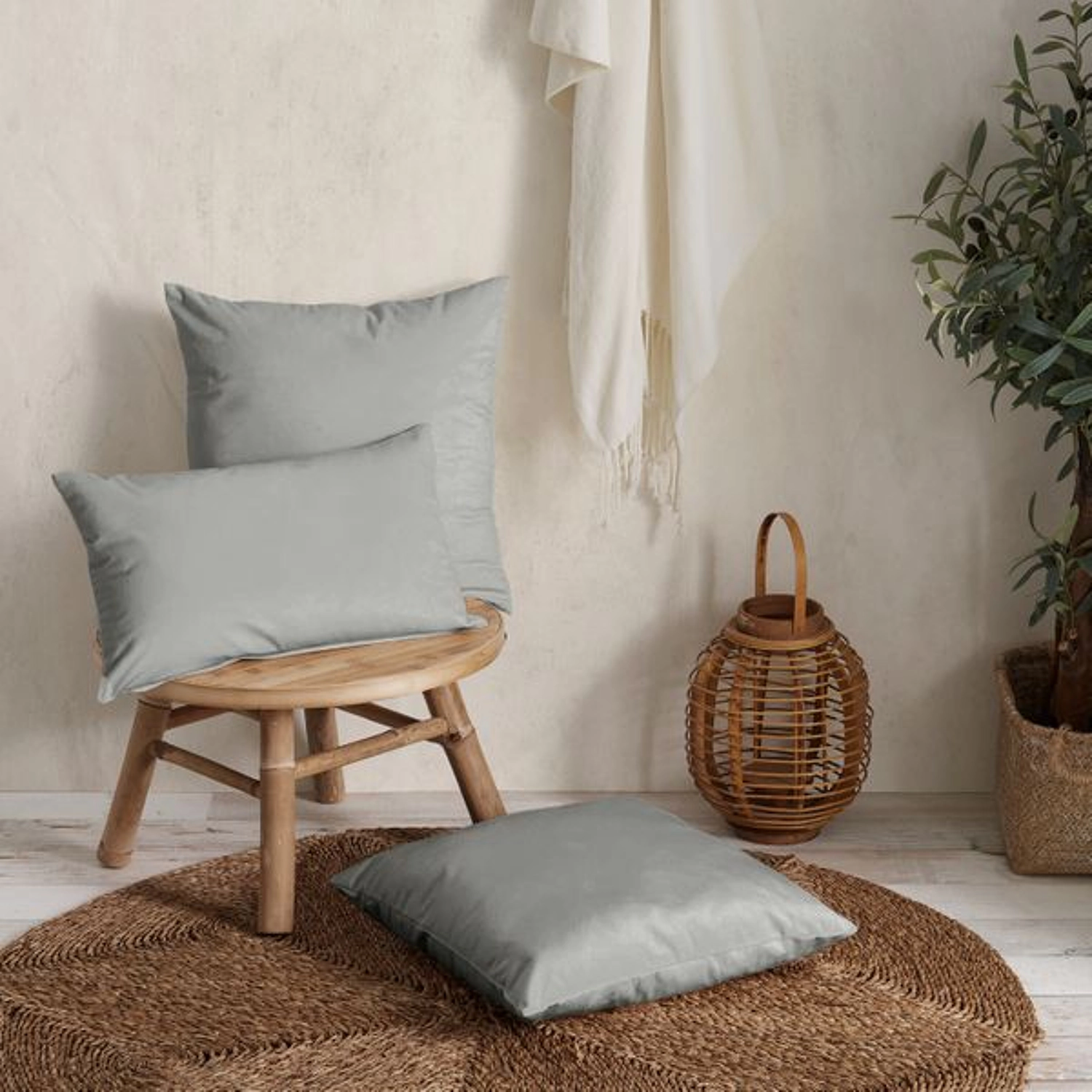 Cojín rectangular 45x45cm Nauru terciopelo gris