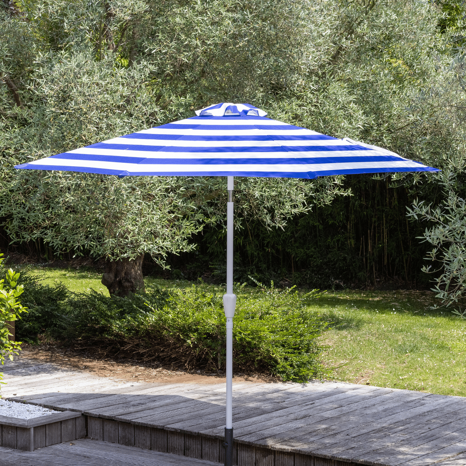Parasol droit BANDOL rond 2,70m de diamètre à rayures bleues
