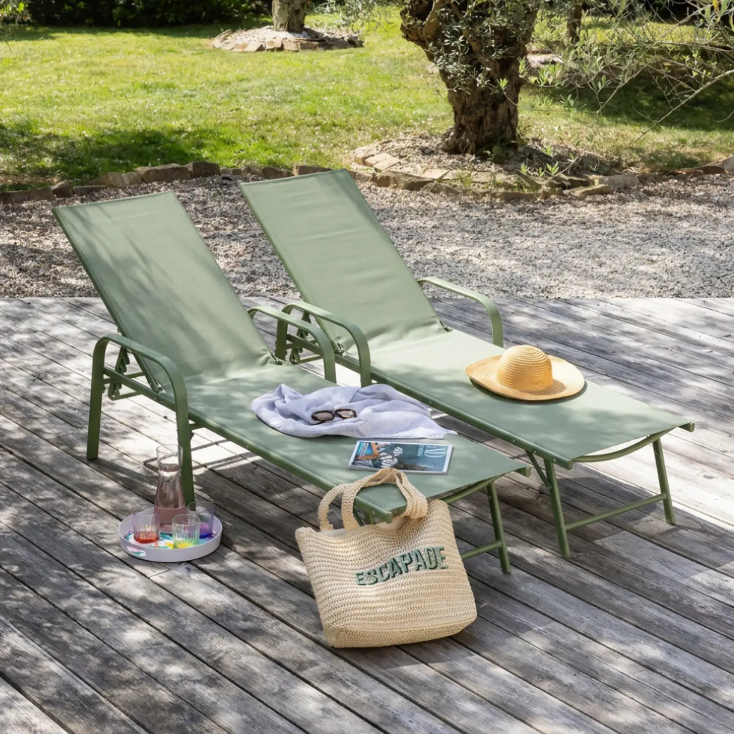 Lot de 2 bains de soleil en textilène vert sauge - structure vert sauge