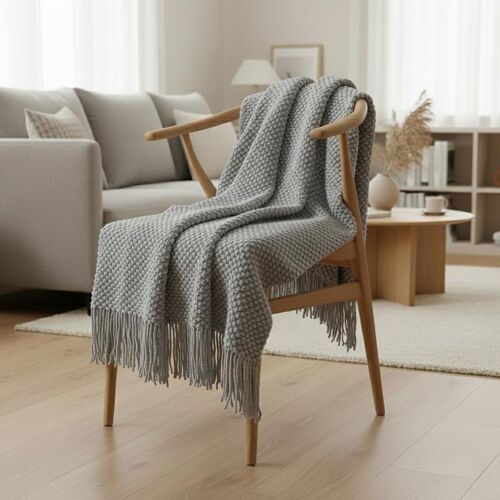 Couverture plaid gris clair...