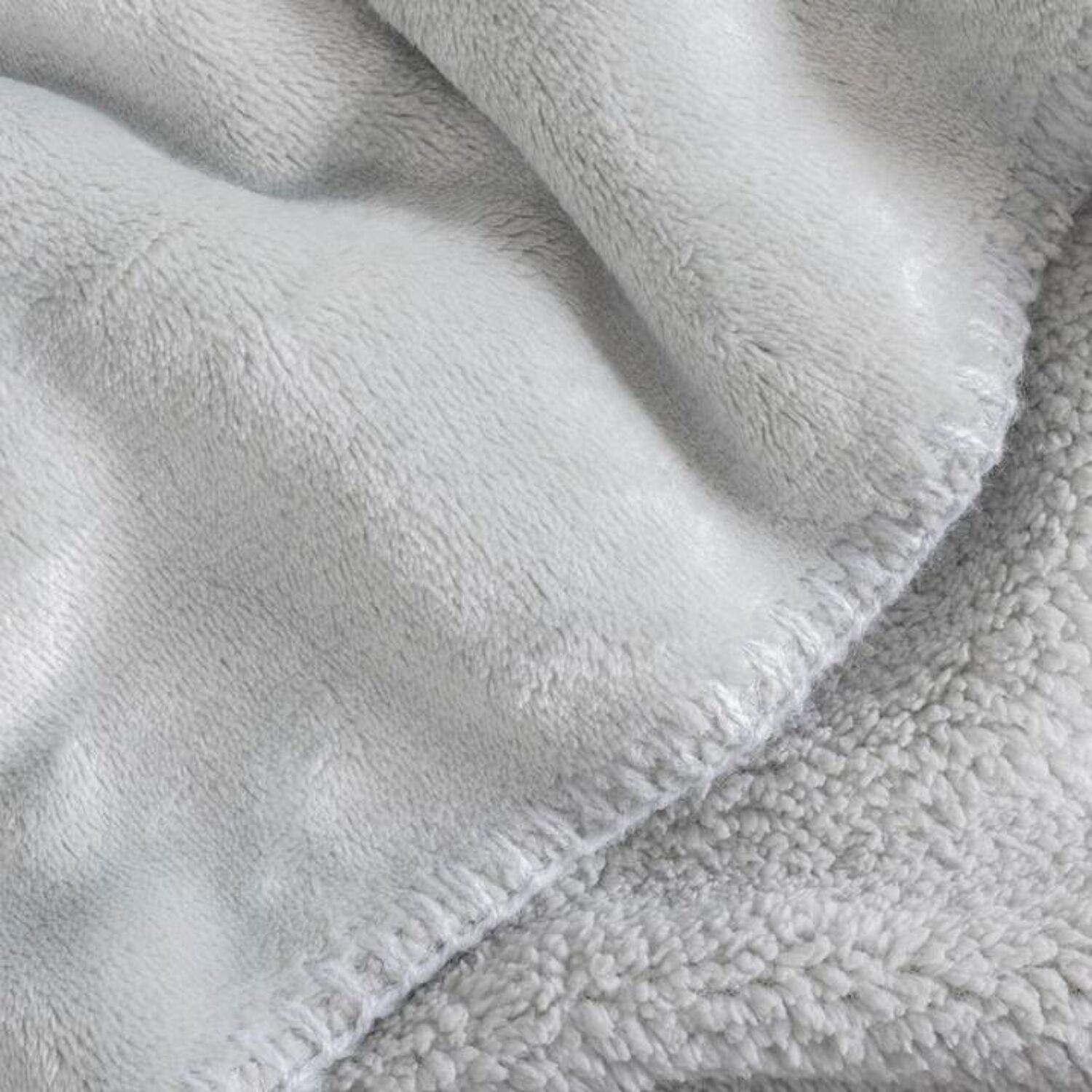 Couverture plaid gris clair 130x170cm SMOOTIK