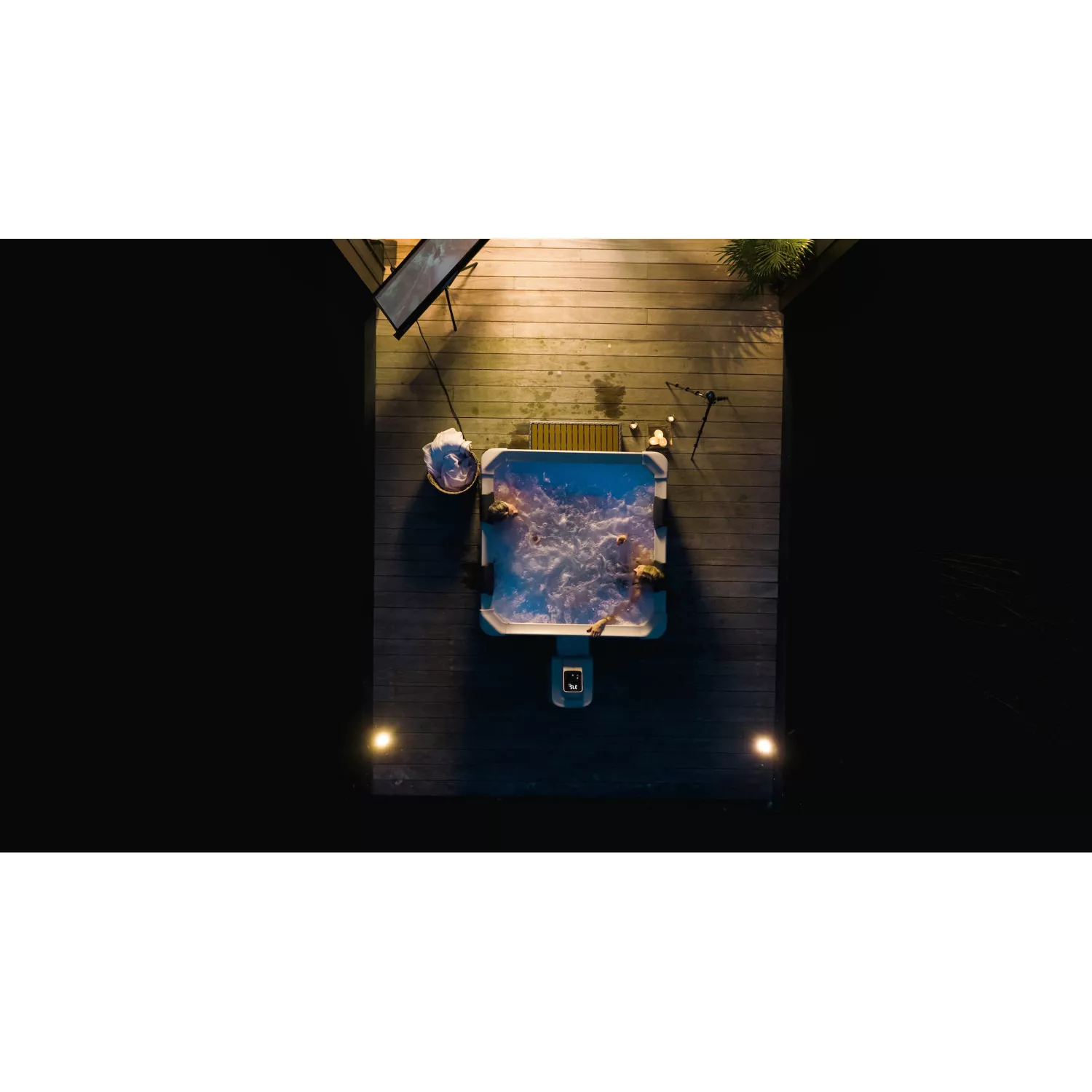 MSPA - Spa carré 180 cm x 180cm OSLO PLUS 6 places