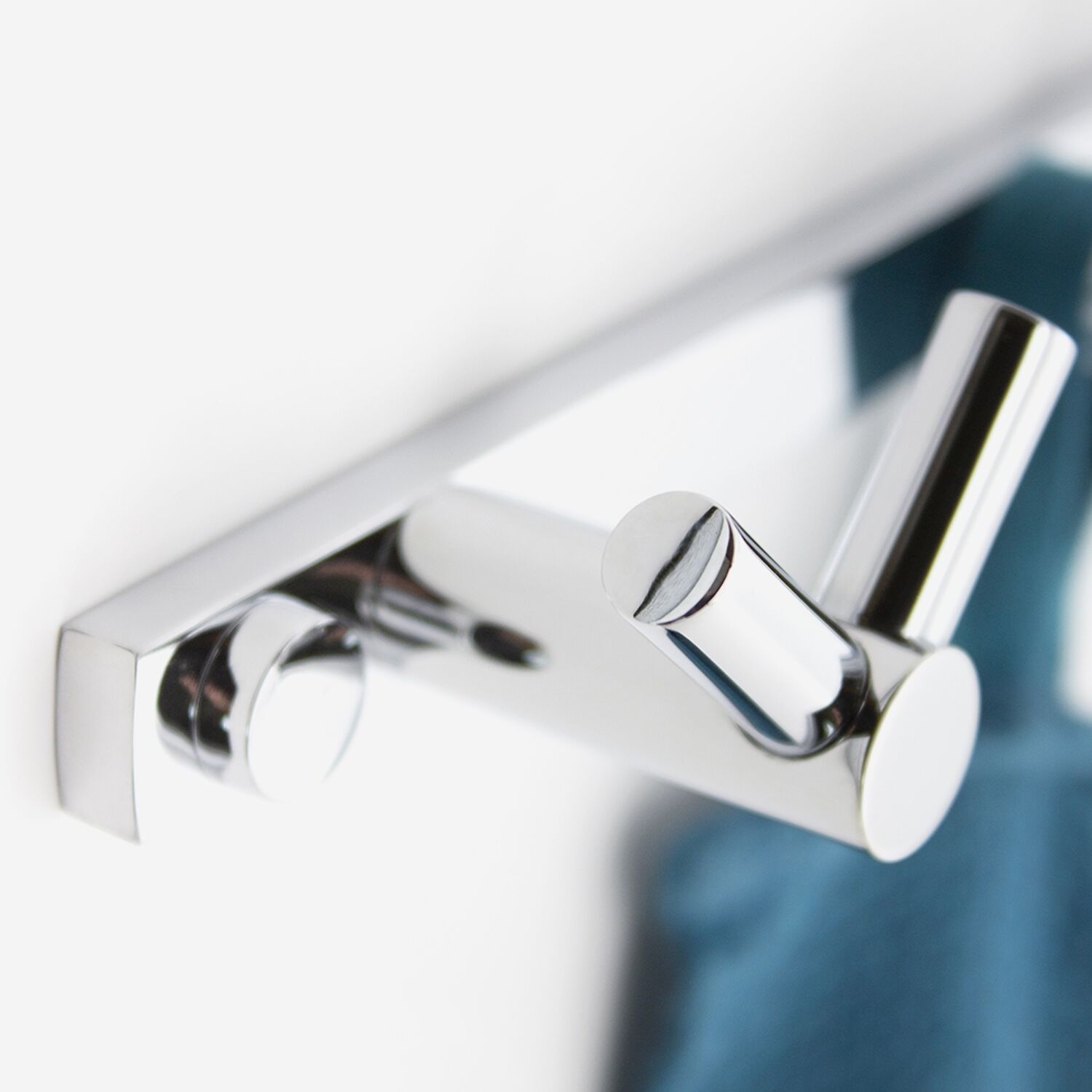 Patère 5 têtes en V à fixer, en laiton massif, finition chromée - Vito