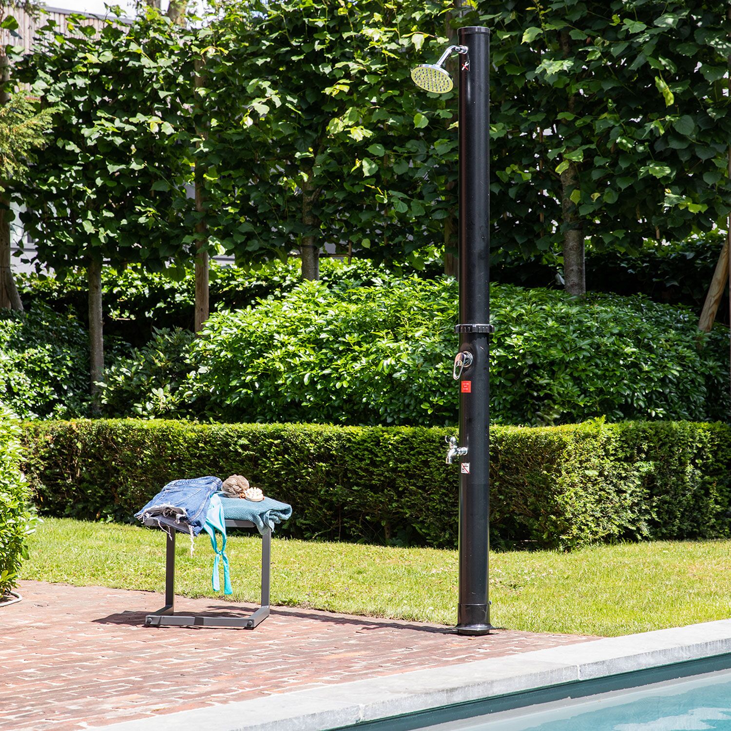 Douche solaire MOOREA noire 18L