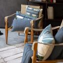 Coussin brodé Taho en coton 100% - Vert de gris - 40 x 65 cm