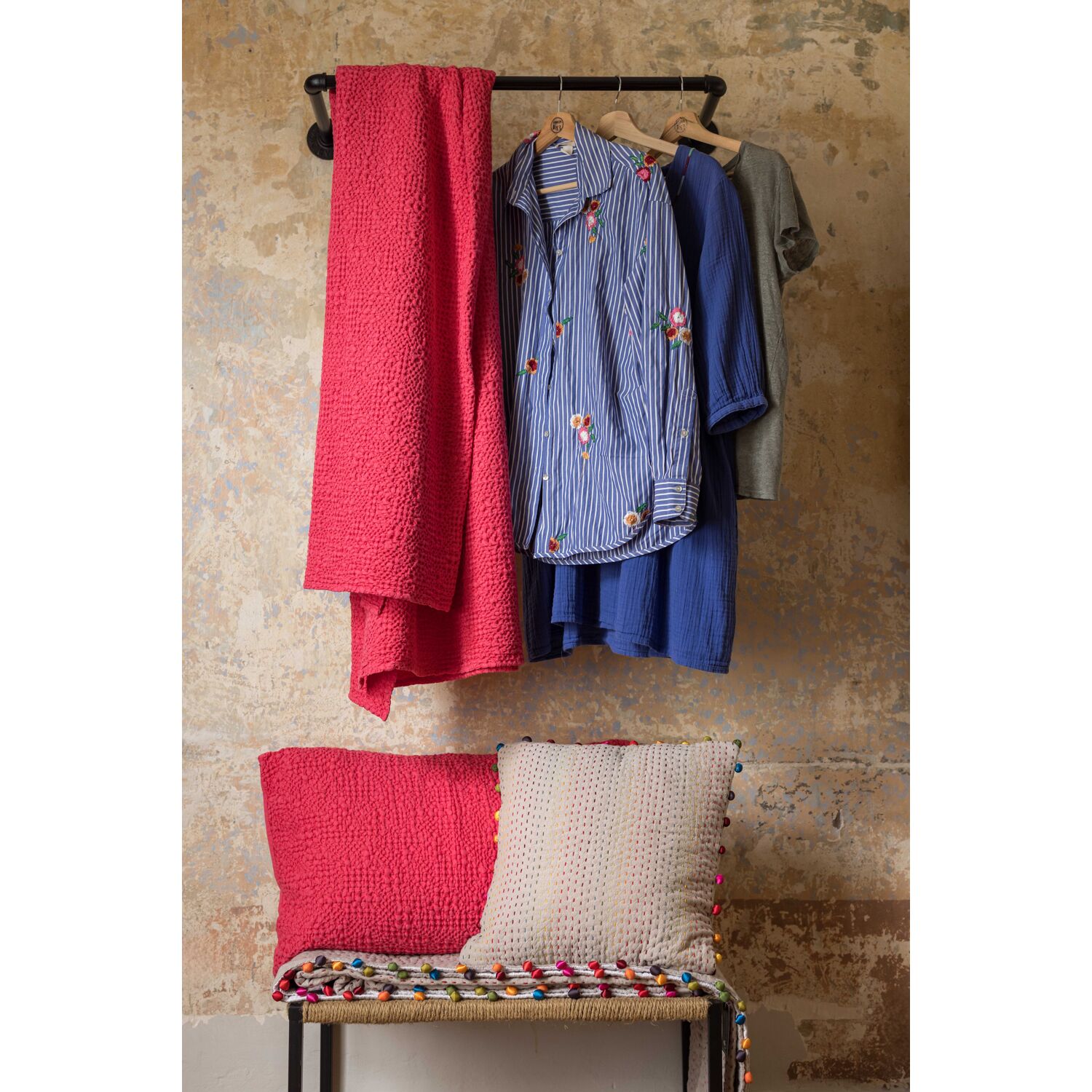 Coussin Gastounet Vivaraise - Coton avec pompons satinés - 45 x 45 cm